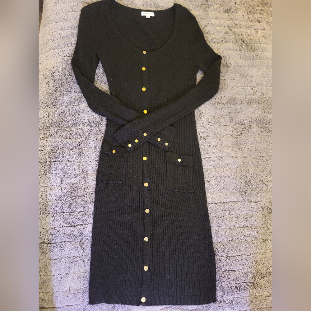 Black Dress - Picture 3 of 10